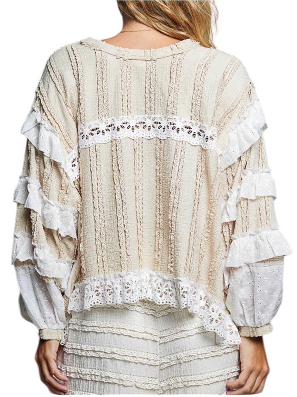 319. POL Cream & white Lace Trim Ruffle Knit Women's Top - Picture 3 of 3